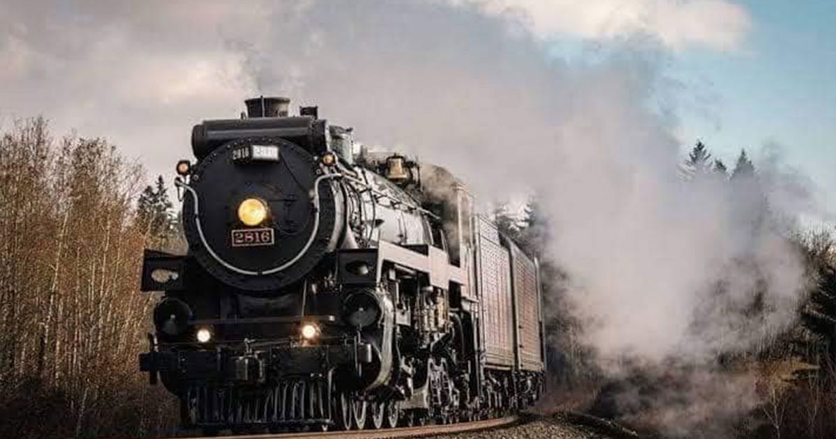 Locomotora de vapor canadiense ya está en Monterrey y llegará hasta la Ciudad de México