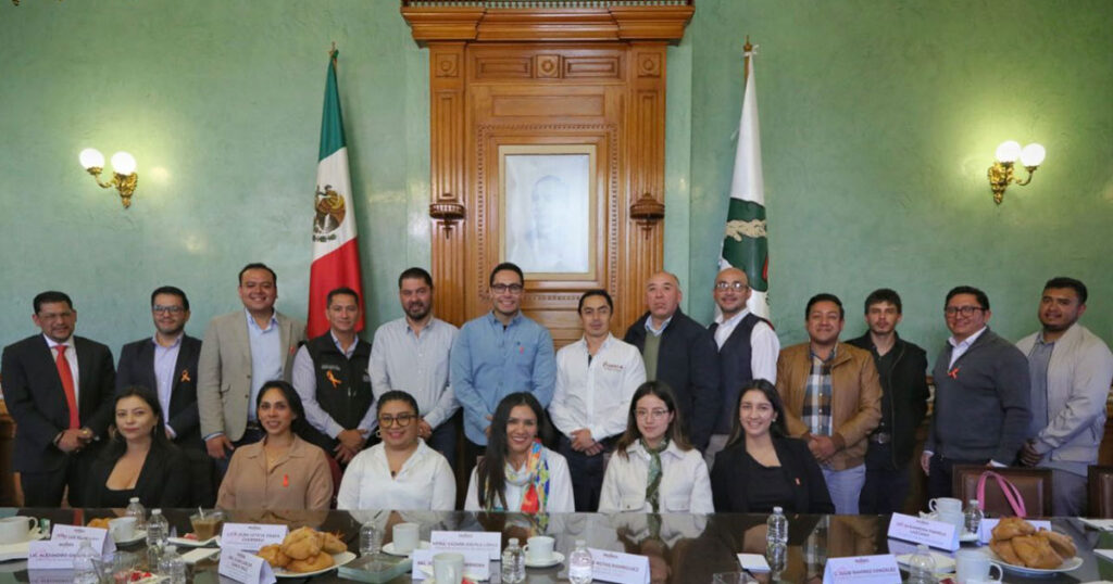 Se reúnen municipios que conforman el Geoparque Comarca Minera