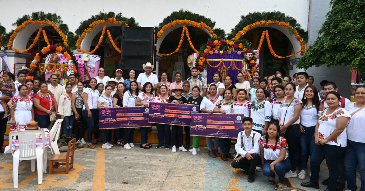 Exitoso concurso de arcos y altares en San Felipe Orizatlán