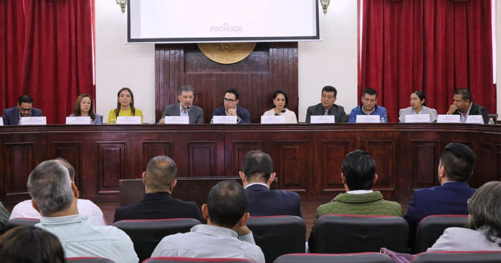 Jorge Reyes instala la Comisión Municipal de Mejora Regulatoria