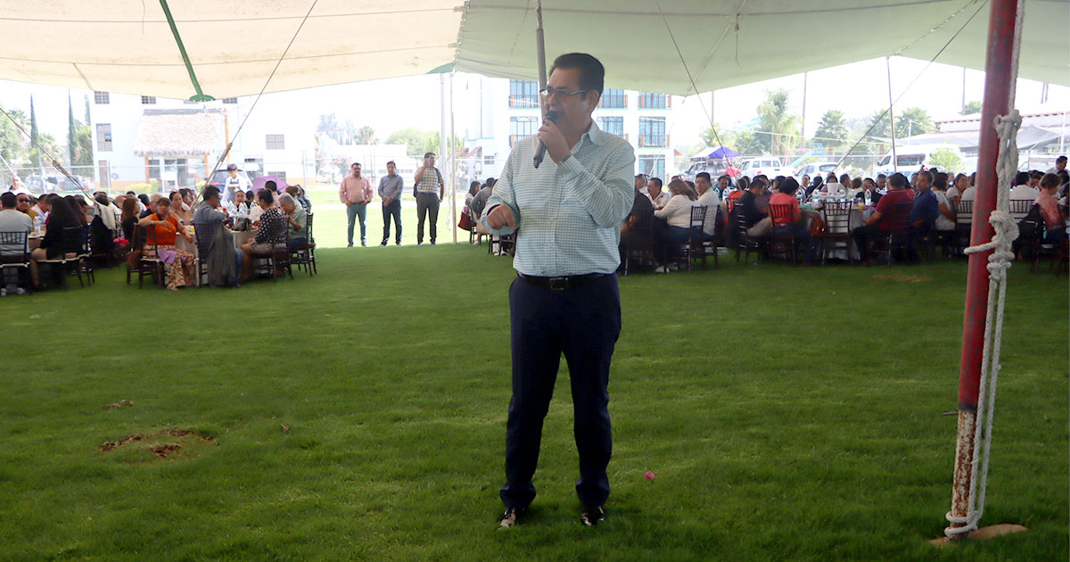 Secretario de Gobierno celebra Día del Maestro con más de 4 mil docentes