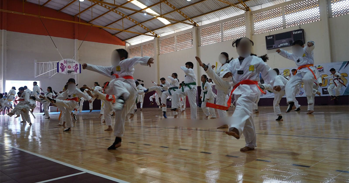 Torneo de taekwondo inaugura las Fiestas del Tordo en Huejutla
