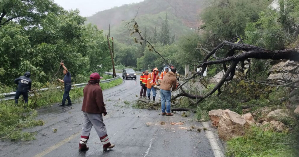 Intensifican acciones preventivas y de atención, ante afectaciones y presencia de lluvias en todo el territorio estatal