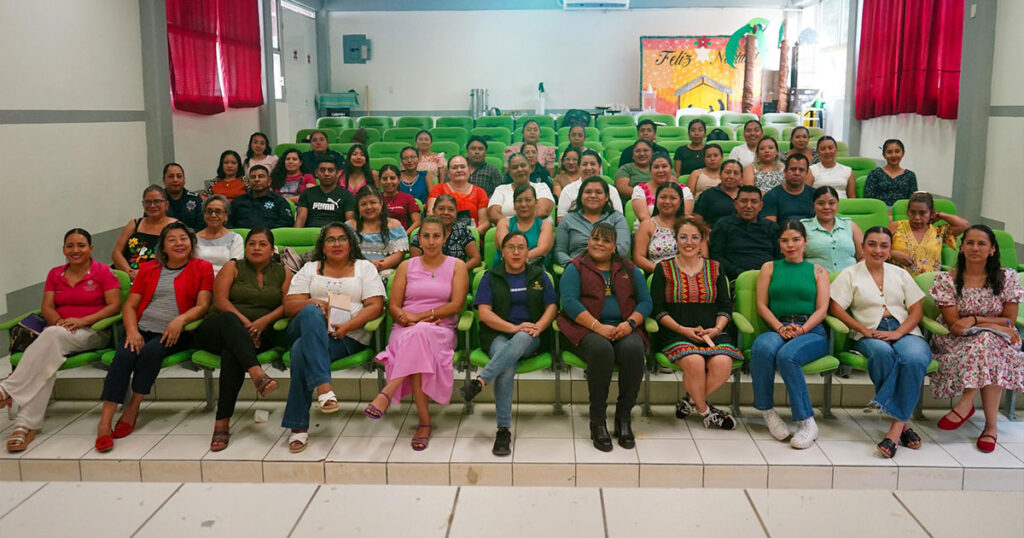 Gobierno Municipal y DIF refrendan compromiso por un Huejutla con mujeres libres de violencia.