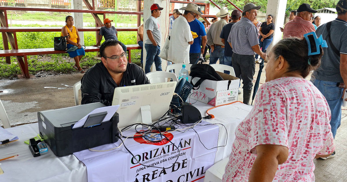 Presidencia móvil acerca servicios a comunidades de Orizatlán con gran éxito