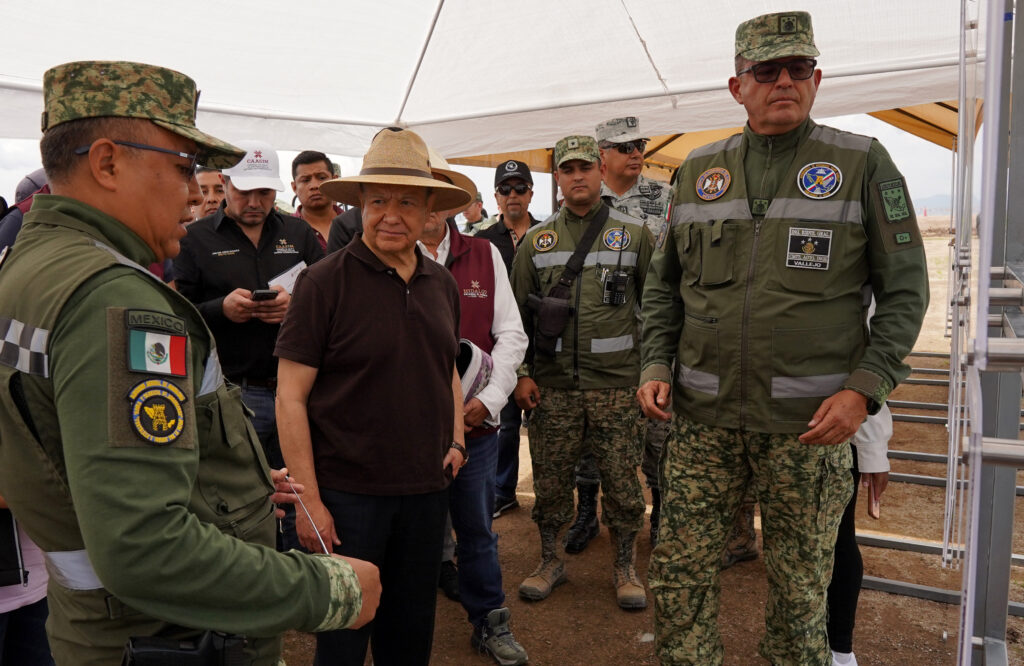 Julio Menchaca supervisa avances del tren AIFA-Pachuca