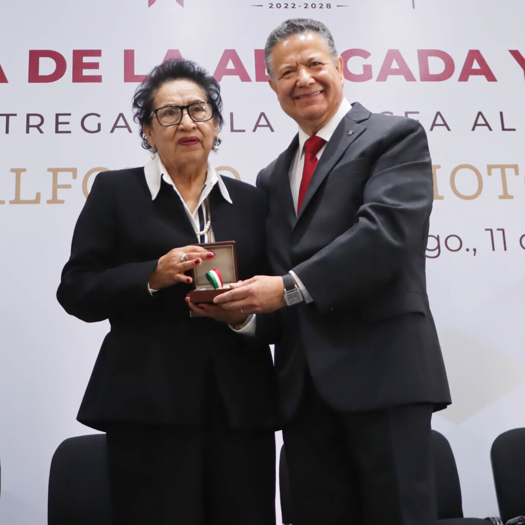Alcance del boletín de la entrega a la Presea al Mérito Jurídico
