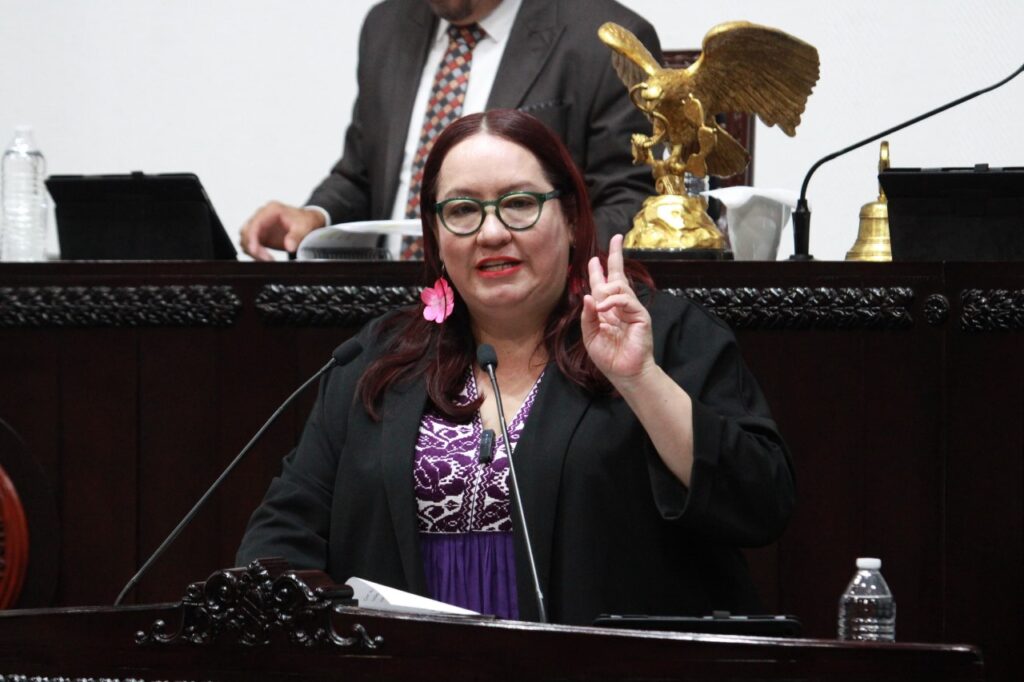 Presenta Tania Meza iniciativa para concientizar sobre el Lupus en Hidalgo