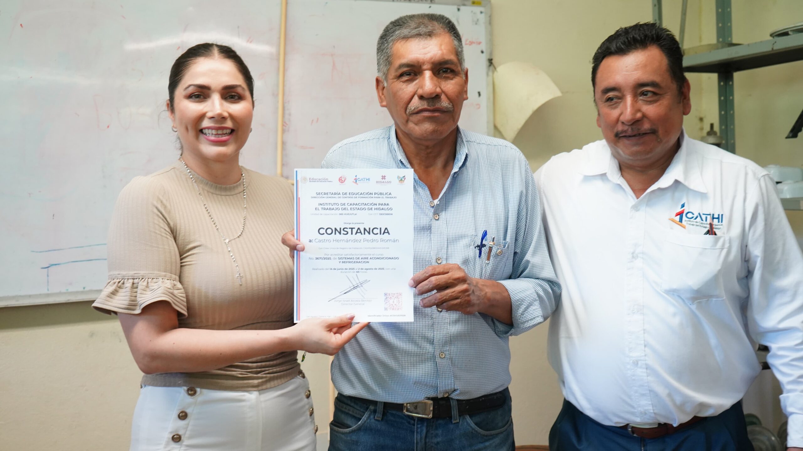 Gobierno municipal y DIF Huejutla respaldan acciones para el desarrollo laboral