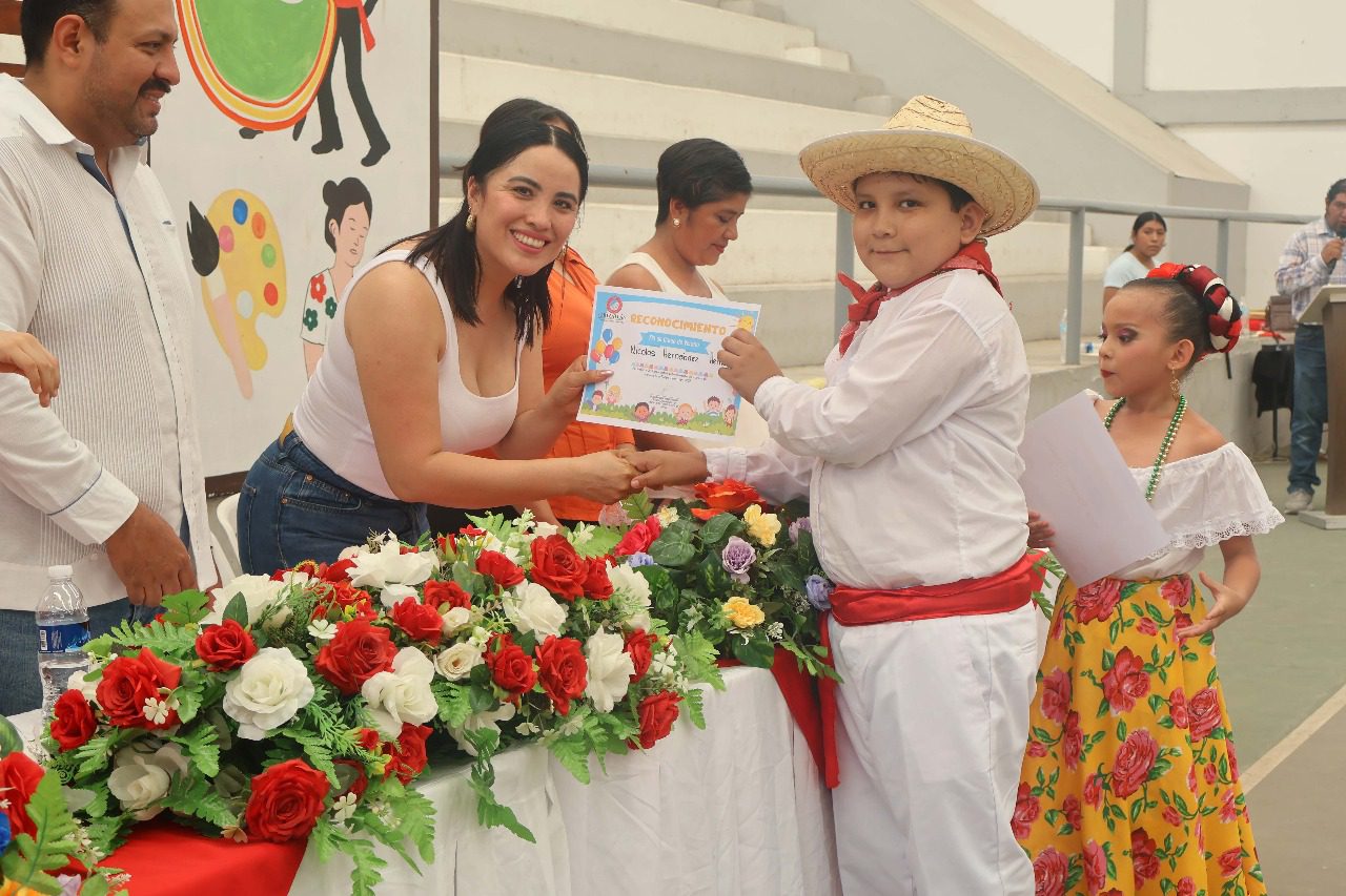 EN SAN FELIPE ORIZATLÁN Clausuran con éxito el curso de verano 2025 en San Felipe Orizatlán.