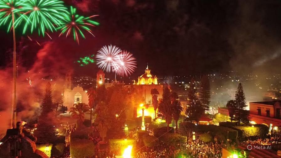 Huichapan se llena de color con videomapping en los festejos patrios