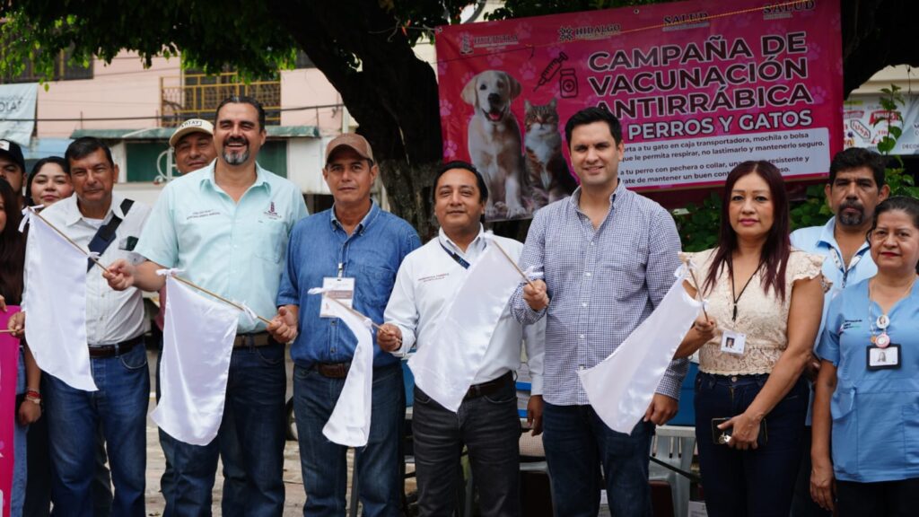 Inicia campaña de vacunación antirrábica canina y felina en Huejutla
