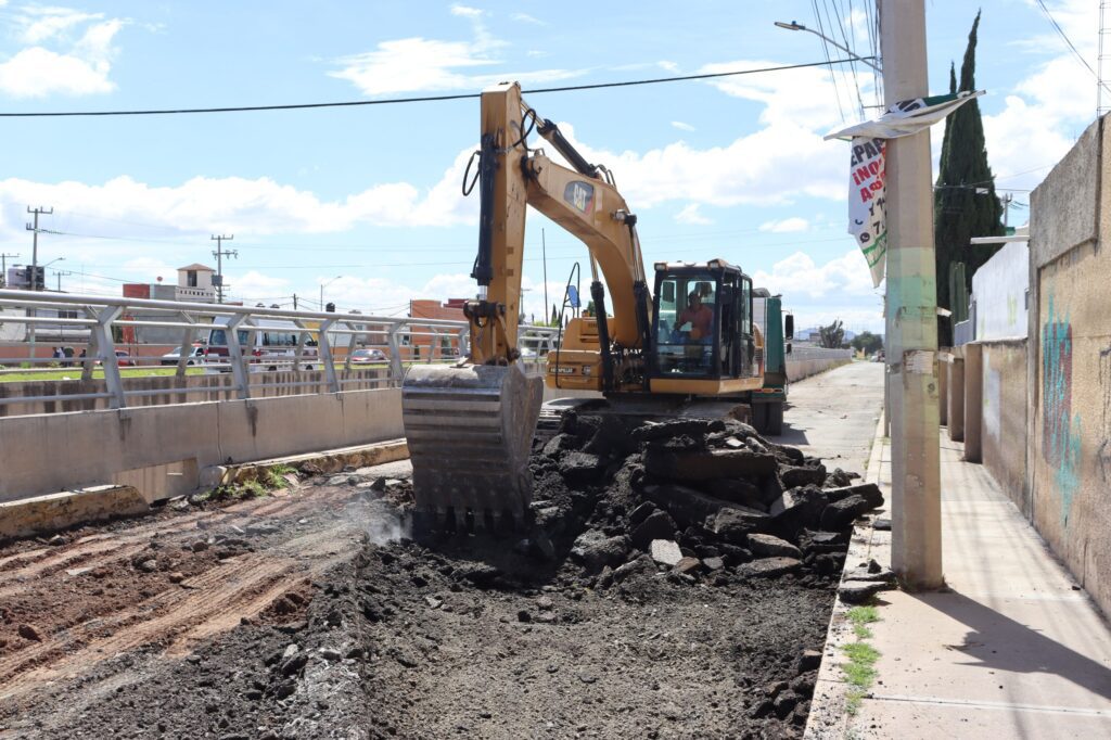 SIPDUS inicia pavimentación del bulevar Colonias-Santa Catarina