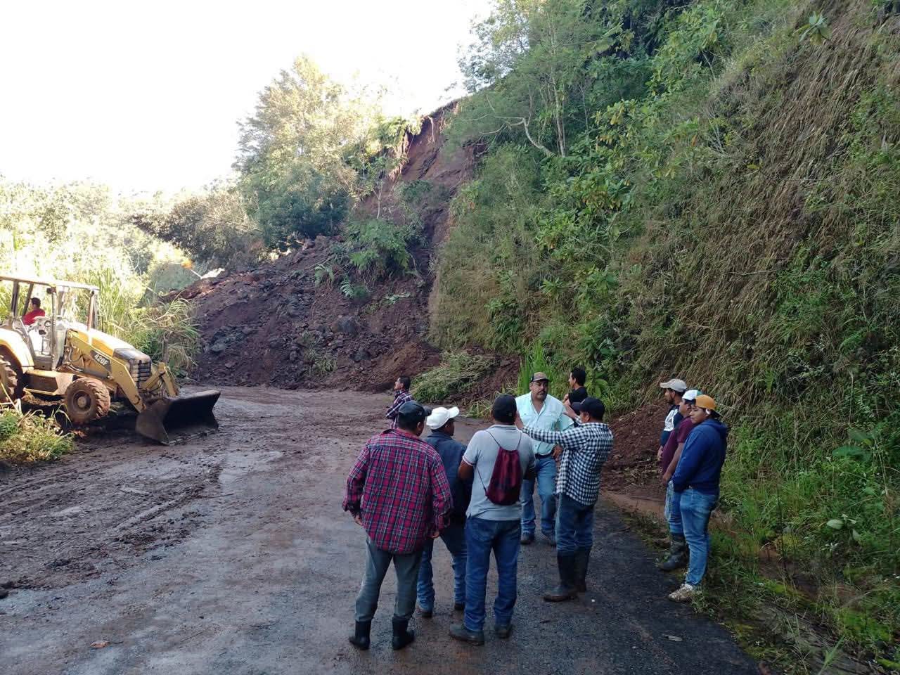 Autoridades municipales supervisan zonas afectadas por lluvias y reafirman compromiso con la comunidad