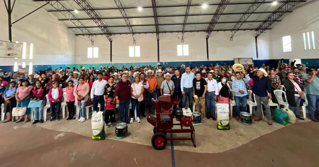 Continúa el impulso al campo en La Misión, Pacula y Nicolás Flores