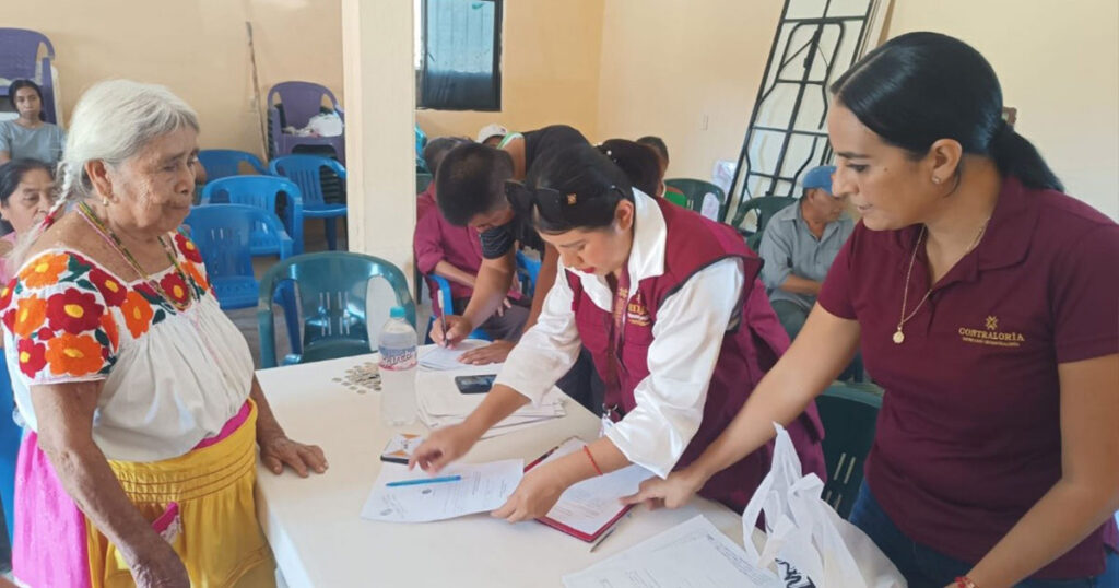 Contraloría estatal supervisó entrega de apoyos del Programa Xantolo 2025
