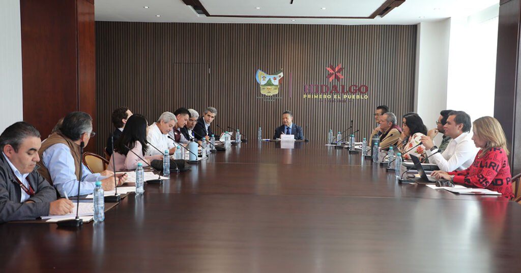 Menchaca Salazar verifica progreso del Plan Hídrico en Hidalgo