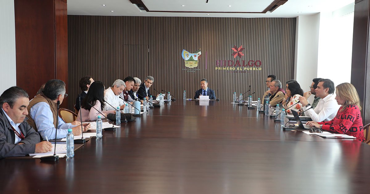 Menchaca Salazar verifica progreso del Plan Hídrico en Hidalgo