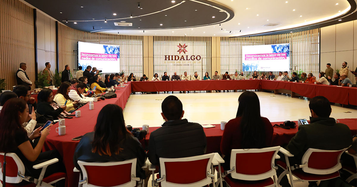 Julio Menchaca reconoce labor de periodistas