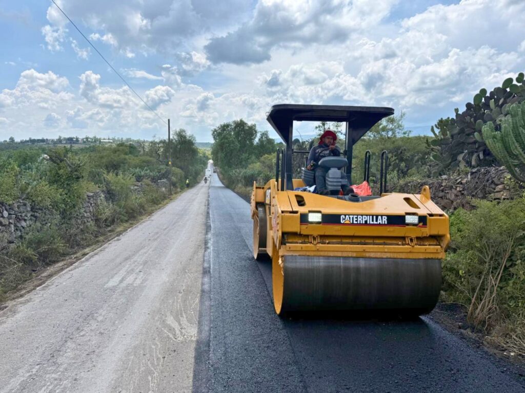CONCLUYE RECONSTRUCCIÓN DE LA CARRETERA ESTATAL GOLONDRINAS – ALFAJAYUCAN – CHAPANTONGO