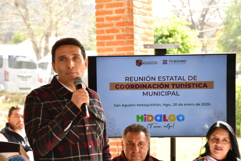 Reunión estatal de coordinación turística encabezada por Secturh en San Agustín Metzquititlán