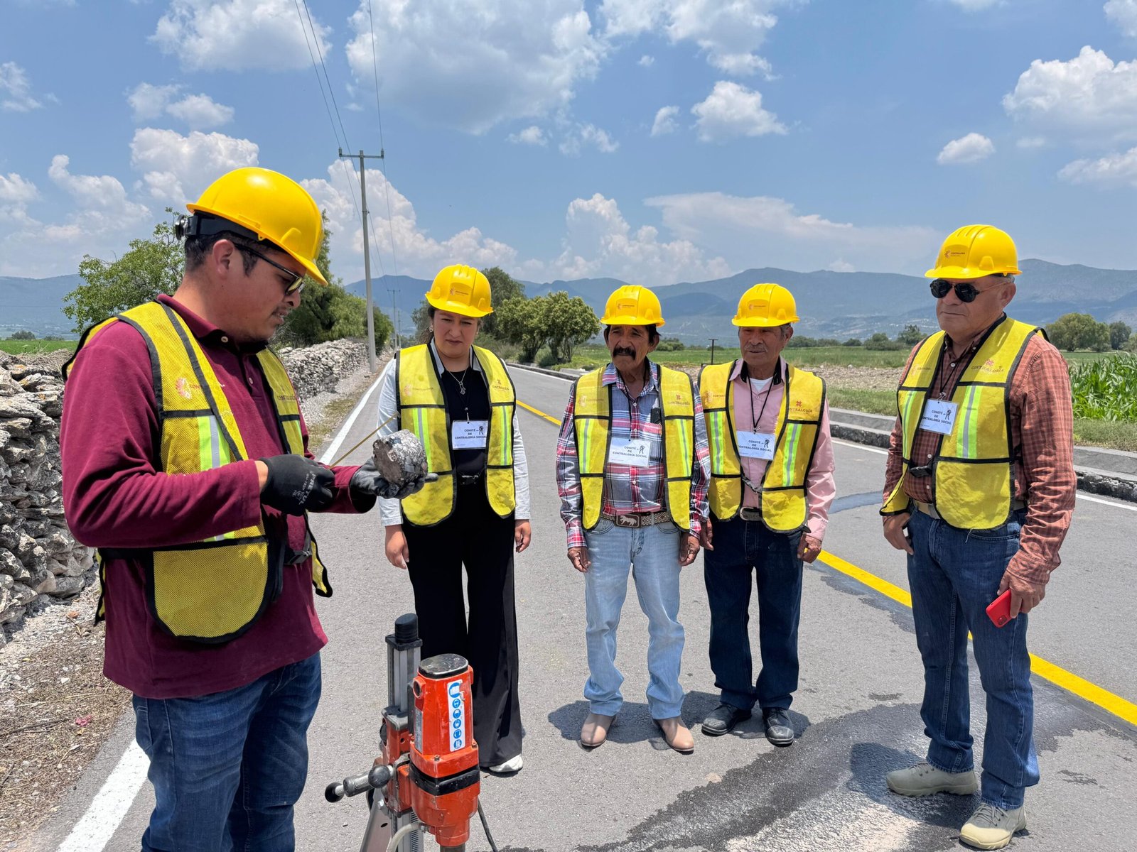MÁS DE 30 MIL CIUDADANOS SUPERVISAN OBRAS PÚBLICAS EN HIDALGO PARA COMBATIR LA CORRUPCIÓN