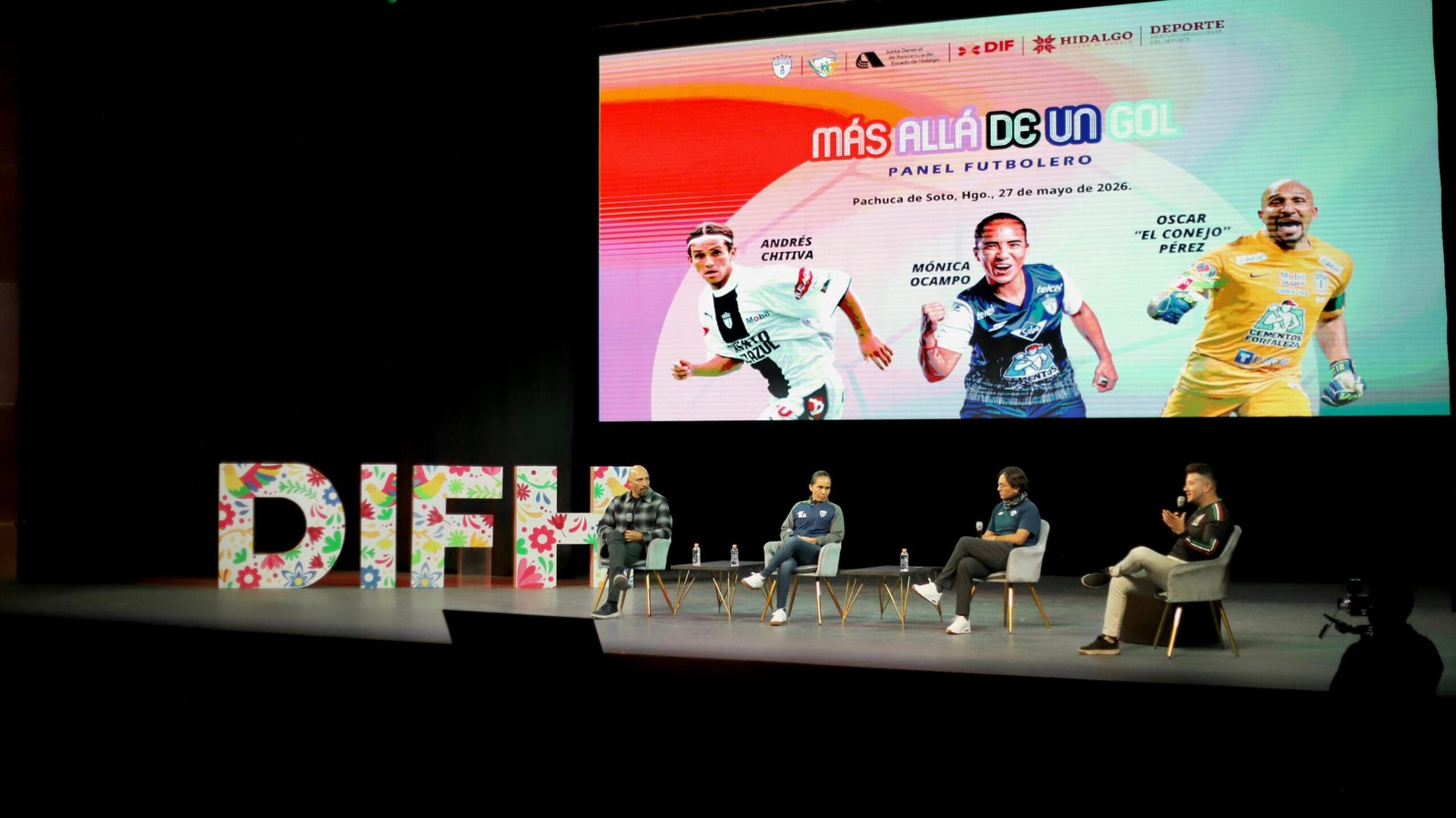 Promueve DIF Hidalgo salud mental y física con el conversatorio “Más Allá de un Gol”