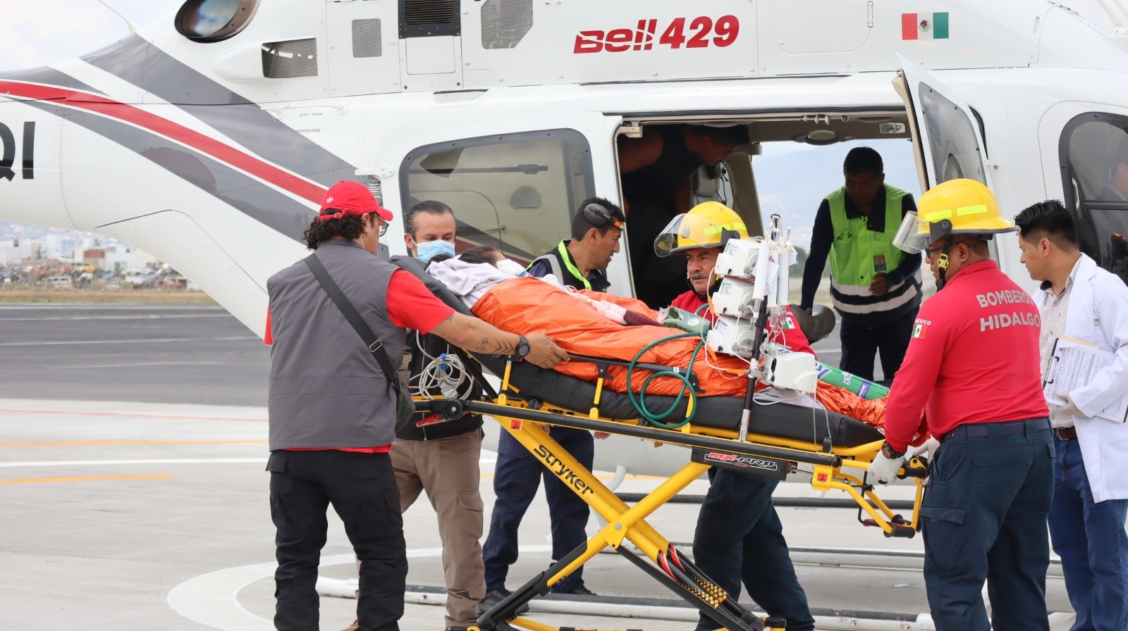 TRASLADO AÉREO DE EMERGENCIA SALVA A PACIENTE EN ESTADO CRÍTICO TRAS ACCIDENTE EN TEPEHUACÁN