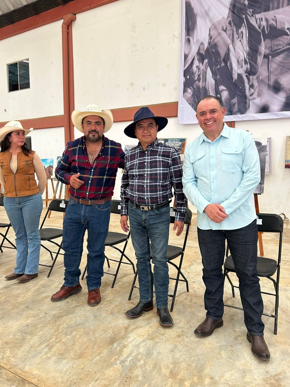 Rinden homenaje al general Felipe Ángeles con la Segunda Cabalgata Hidalguense.
