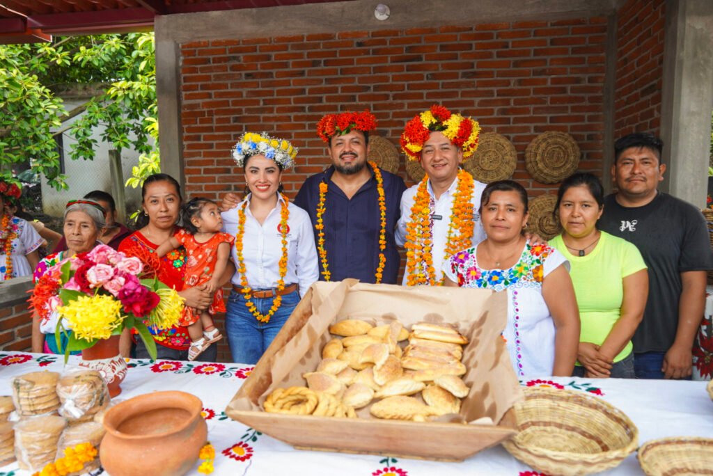 Con tres nuevos paradores, fortalece gobierno de Hidalgo el Corredor Artesanal de la Huasteca Hidalguense