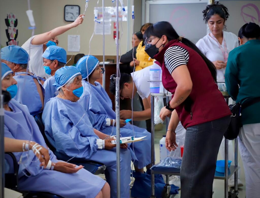 Cirugías gratuitas de cataratas benefician a 194 personas