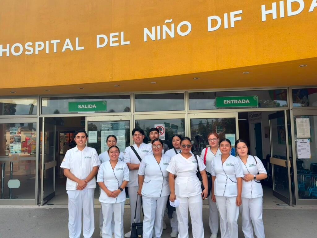 UTSH fortalece formación clínica de estudiantes en el Hospital del Niño DIF
