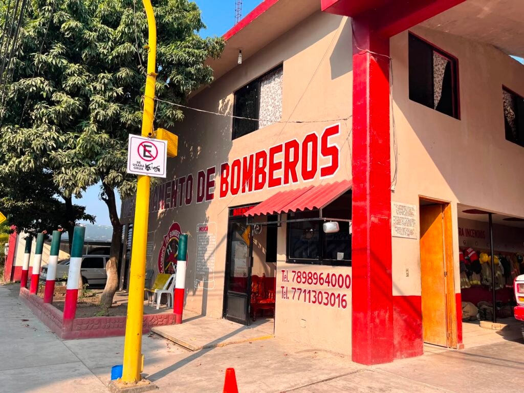 Canícula incrementa incendios y exhibe carencias del Cuerpo de Bomberos de Huejutla.