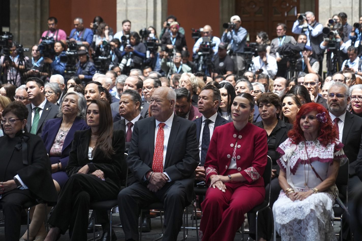 Menchaca reconoce liderazgo de Claudia Sheinbaum en la transformación de Hidalgo