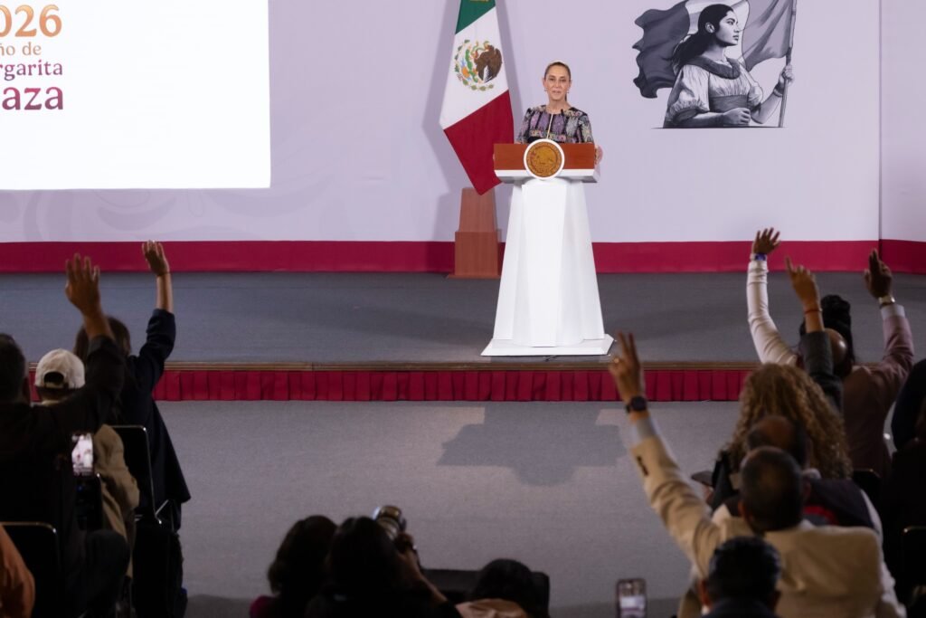 INE regulará uso de imagen de Sheinbaum tras polémica por imitadora en informe de Simey Olvera