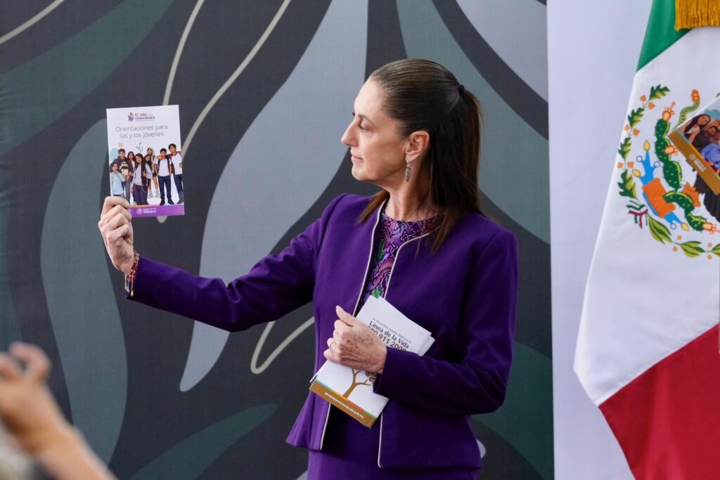 Sheinbaum lanza estrategia nacional de salud mental para jóvenes “El ABC de las emociones”